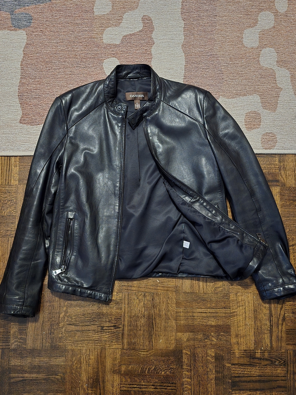 Danier Black Leather Bomber Jacket Size S